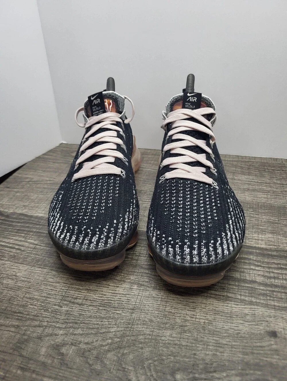 Nike Air VaporMax Flyknit 2 Shoes Womens Size 8.5 Black Running Sneakers